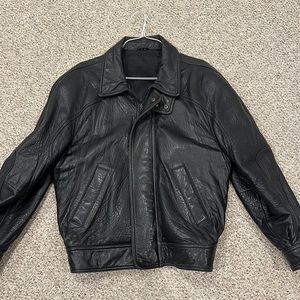 Men’s leather bomber jacket. Excellent condition